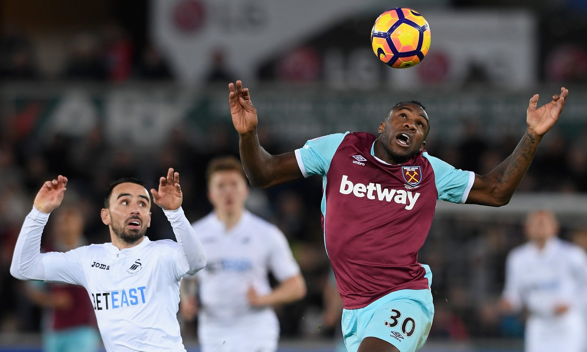 力下更为谨 力下更为谨