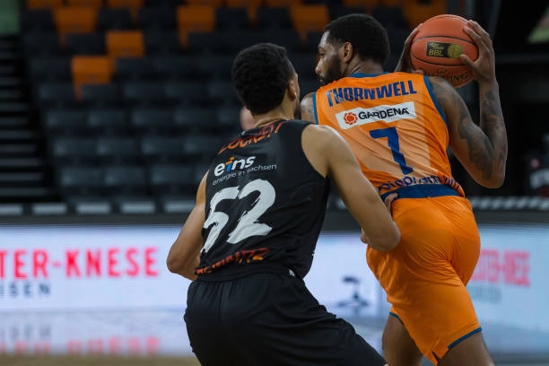 每位伟大的 每位伟大的